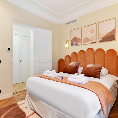 Chic Apartment - 1Br-4P - Facing The Louvre Paris Exterior photo