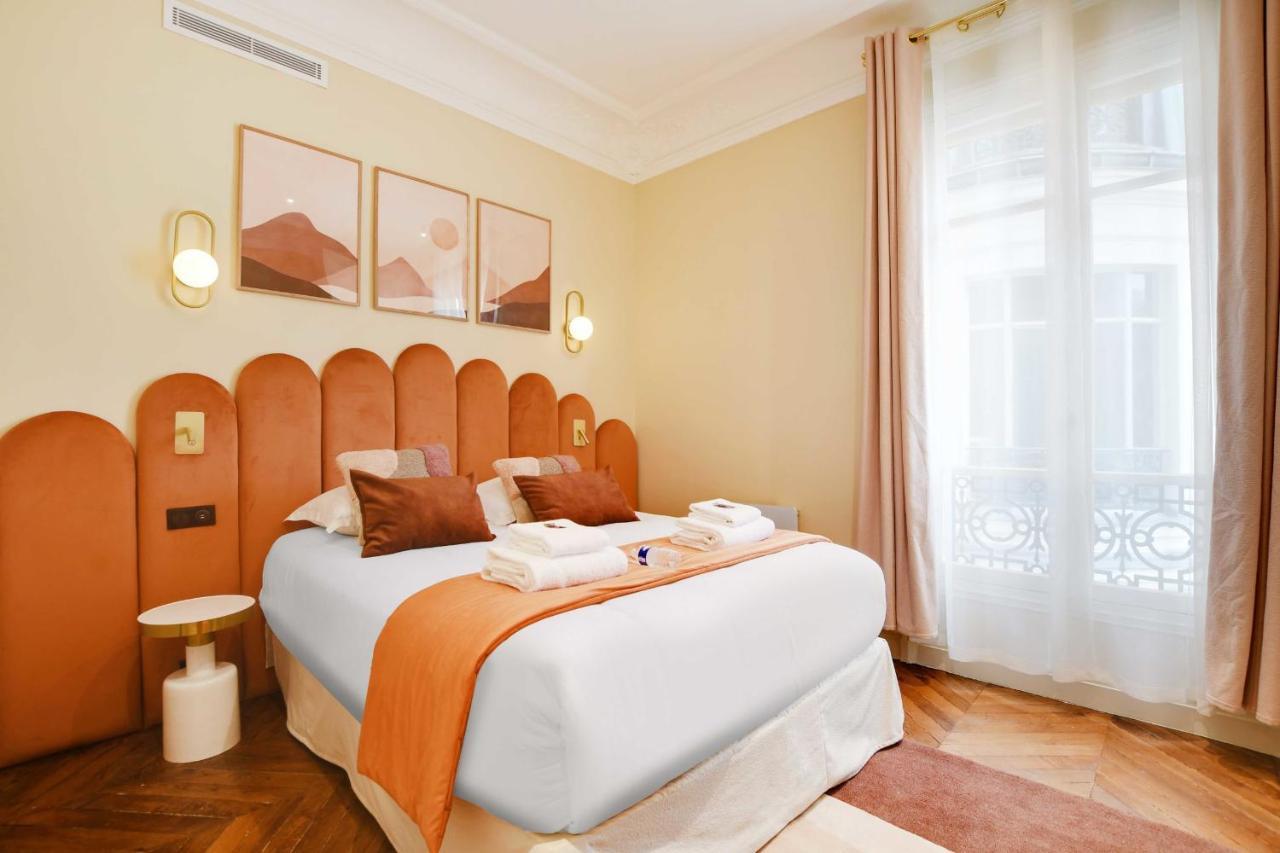 Chic Apartment - 1Br-4P - Facing The Louvre Paris Exterior photo