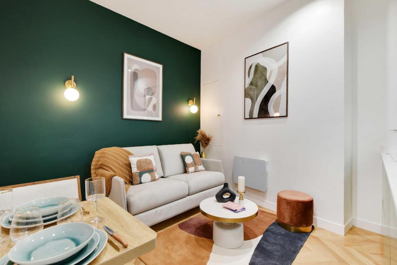 Chic Apartment - 1Br-4P - Facing The Louvre Paris Exterior photo